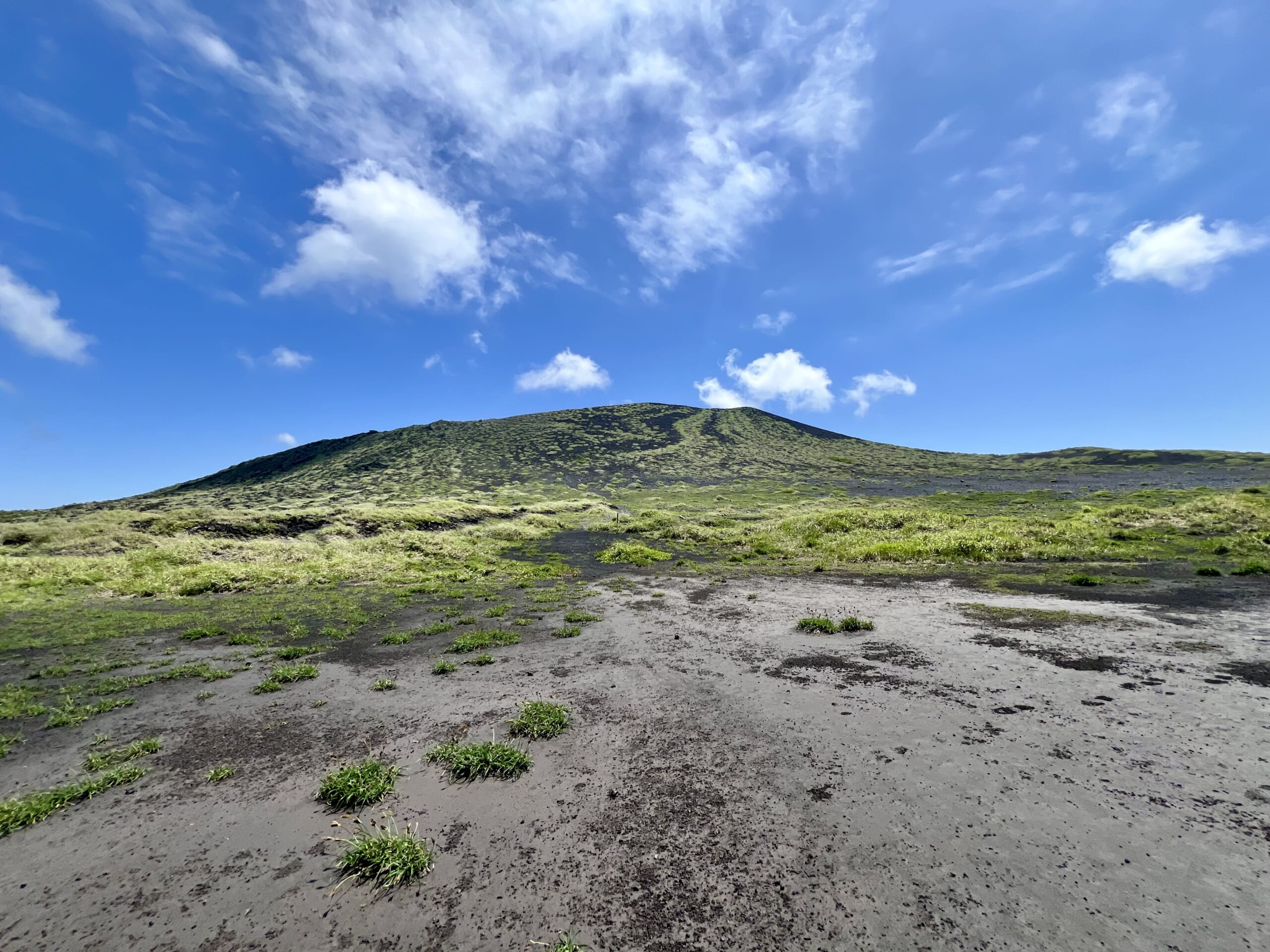 表砂漠から三原山方面